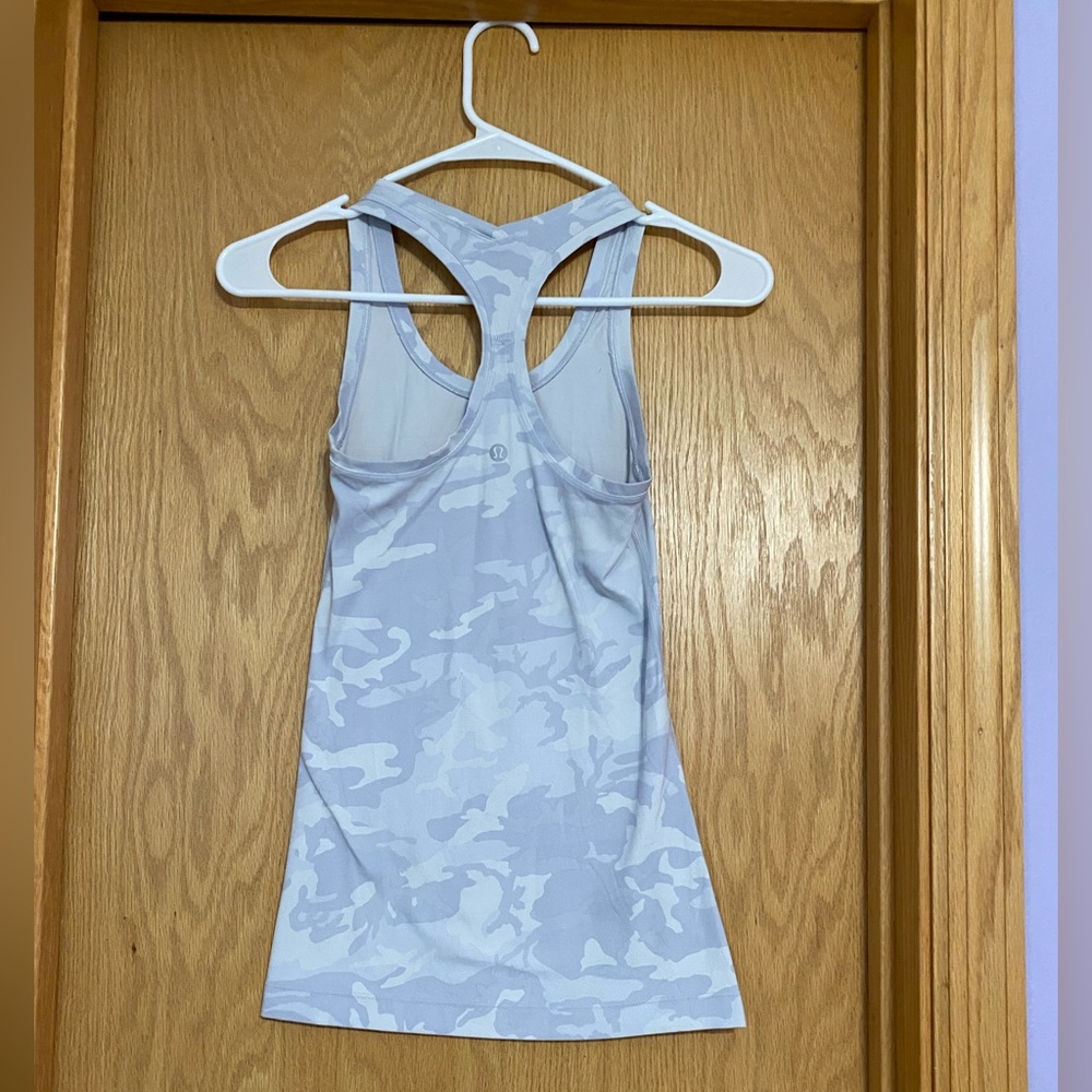 Lululemon Camouflage White Tank Top Size 2